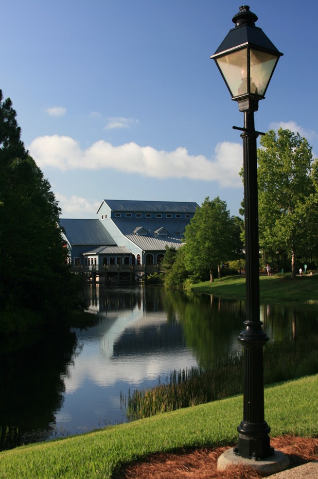 Riverside Dining