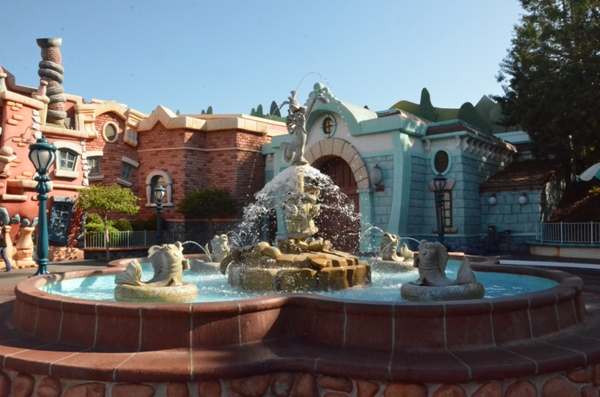 Roger_Rabbit_Fountain
