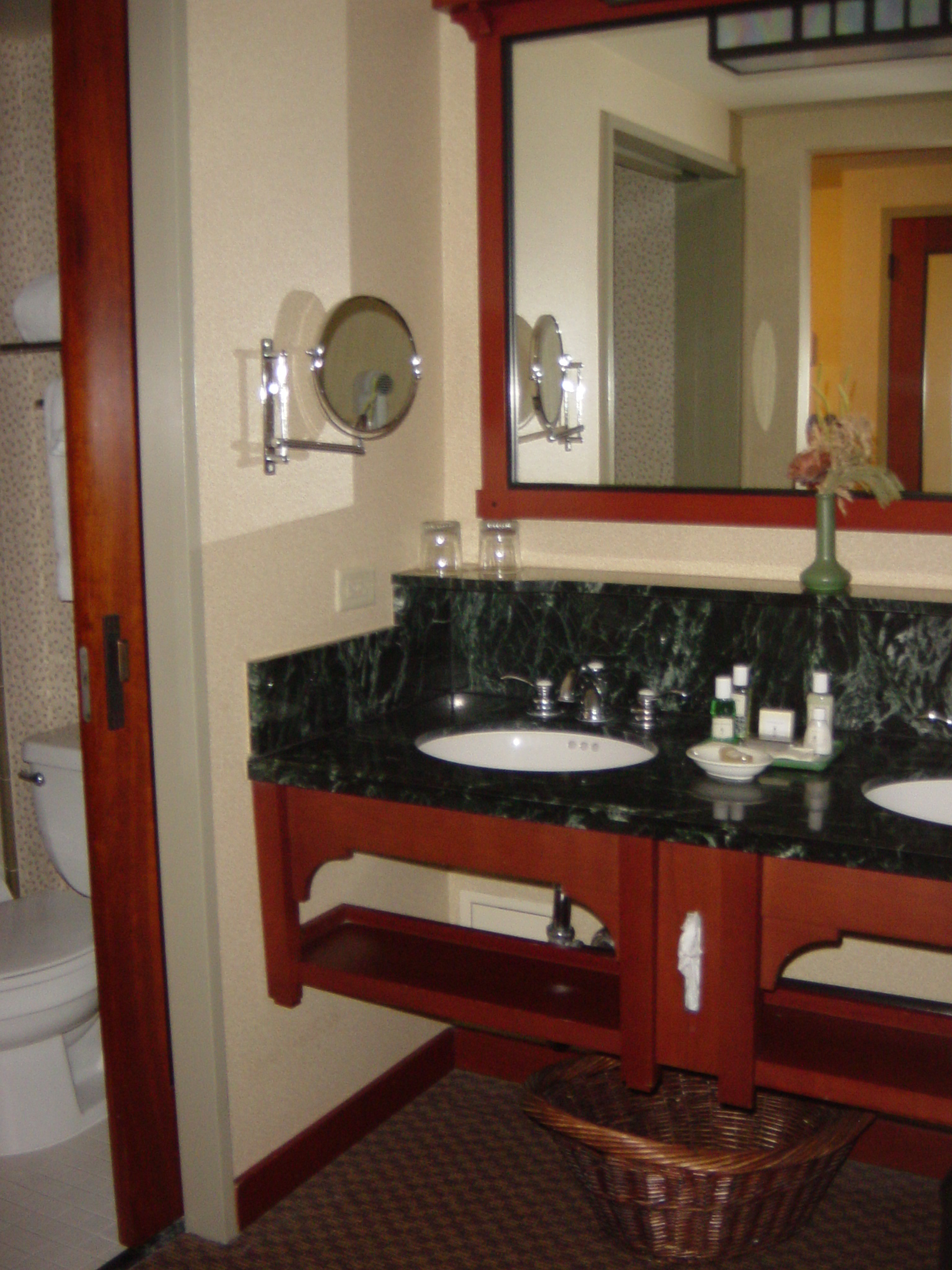 Room_6211_--_Sink_Area