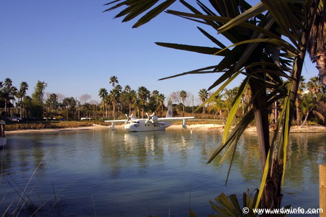 Royal_Pacific_-_04