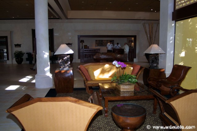 Royal_Pacific_-_13