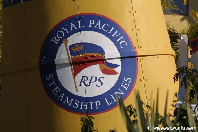 Royal_Pacific_-_17