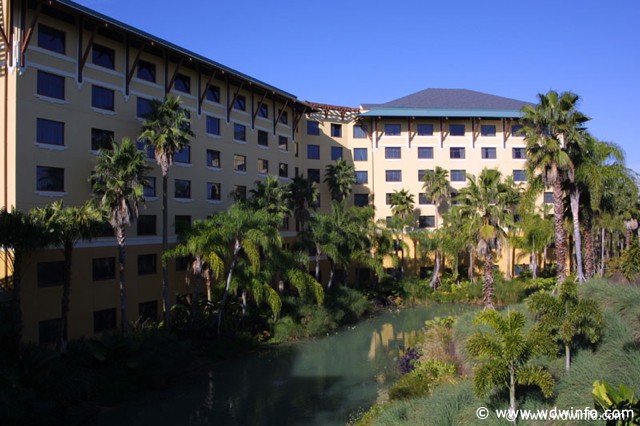 Royal_Pacific_-_19