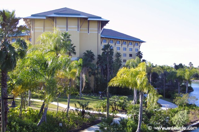 Royal_Pacific_-_22