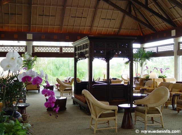 Royal_Pacific_-_32