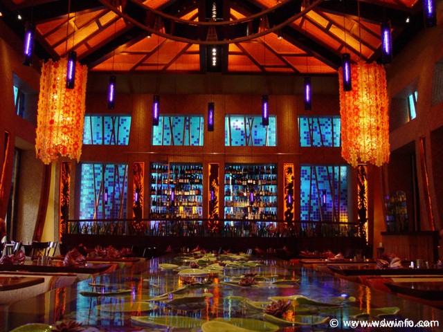Royal_Pacific_-_53