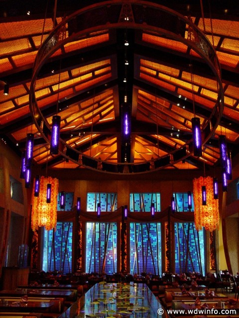 Royal_Pacific_-_56
