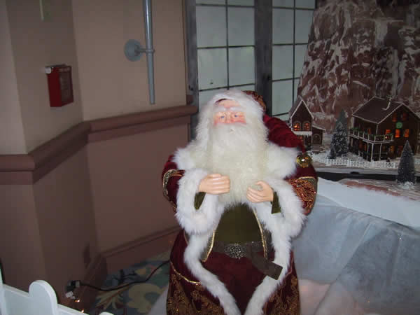 Santa at the Swan