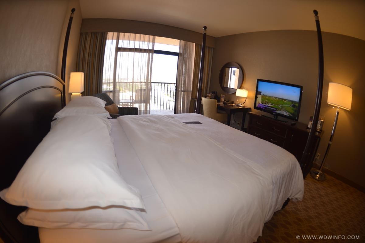 Sheraton-Anaheim-Hotel-16