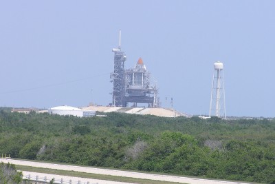 shuttle_on_pad