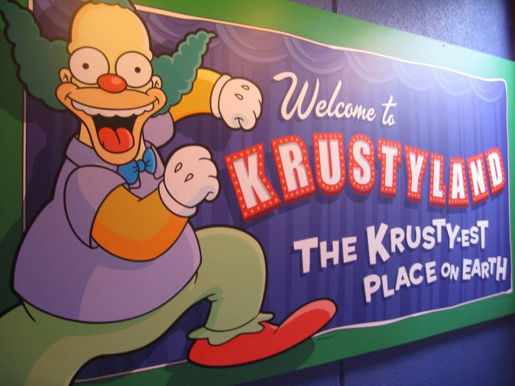 SimpsonsQueueLine01