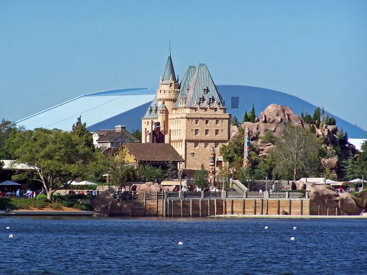 Soarin' over Canada