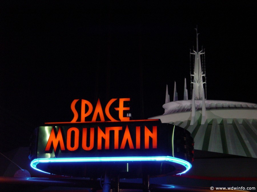 Space-Mountain-14