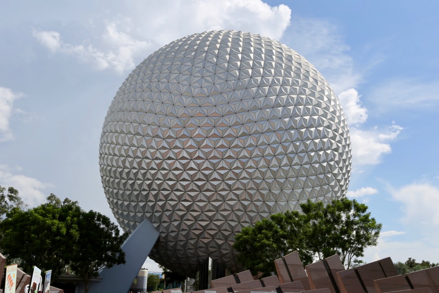 Spaceship-earth-1