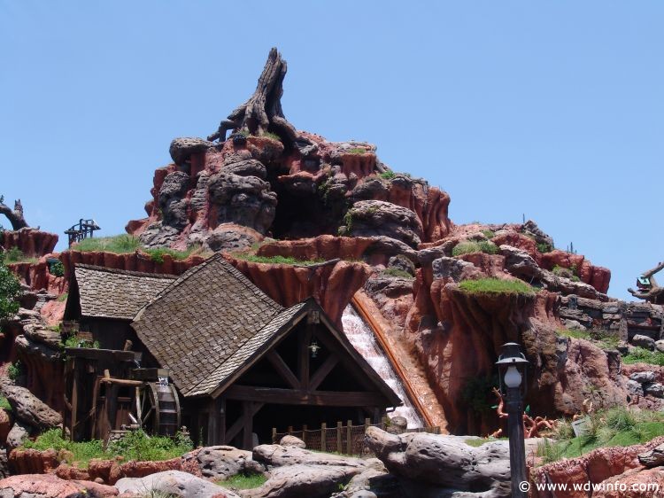 Splash_Mountain_01