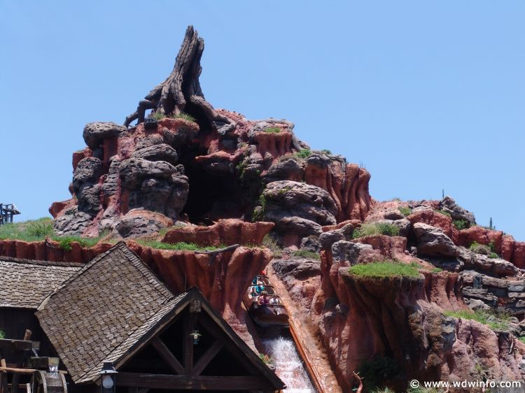 Splash_Mountain_02