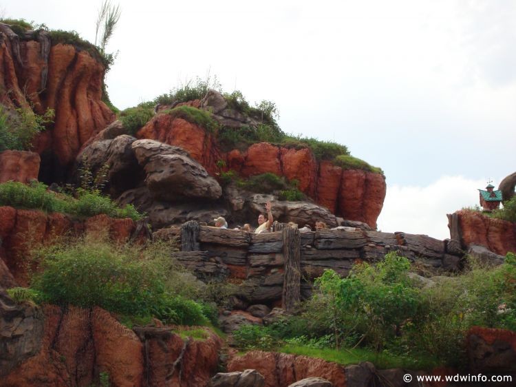 Splash_Mountain_13