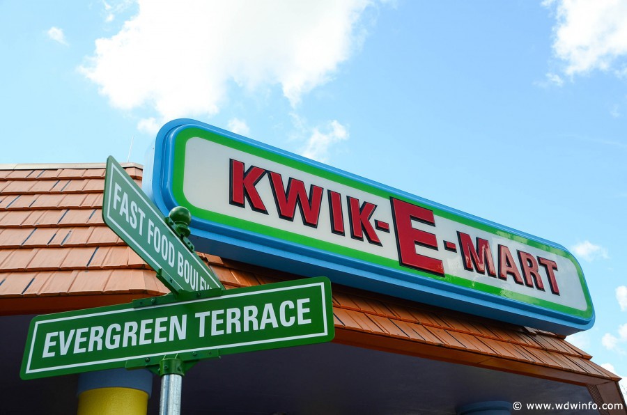 Springfield-USA-Kwik-E-Mart-002