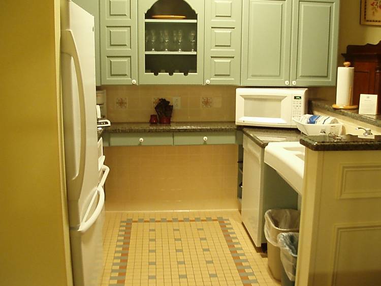 SSR kitchen