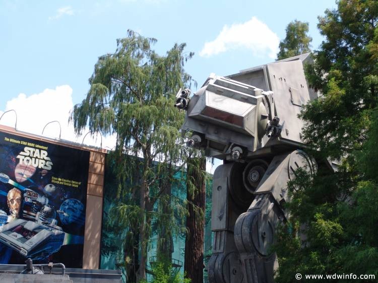 Star Tours 01