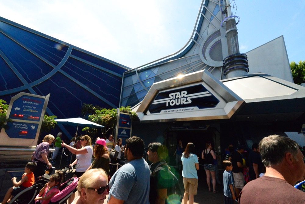 Star-Tours-03