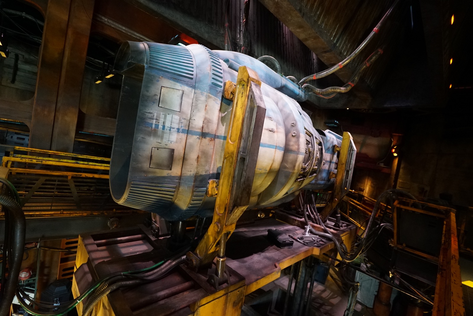Star Wars Galaxy's Edge 001.jpg