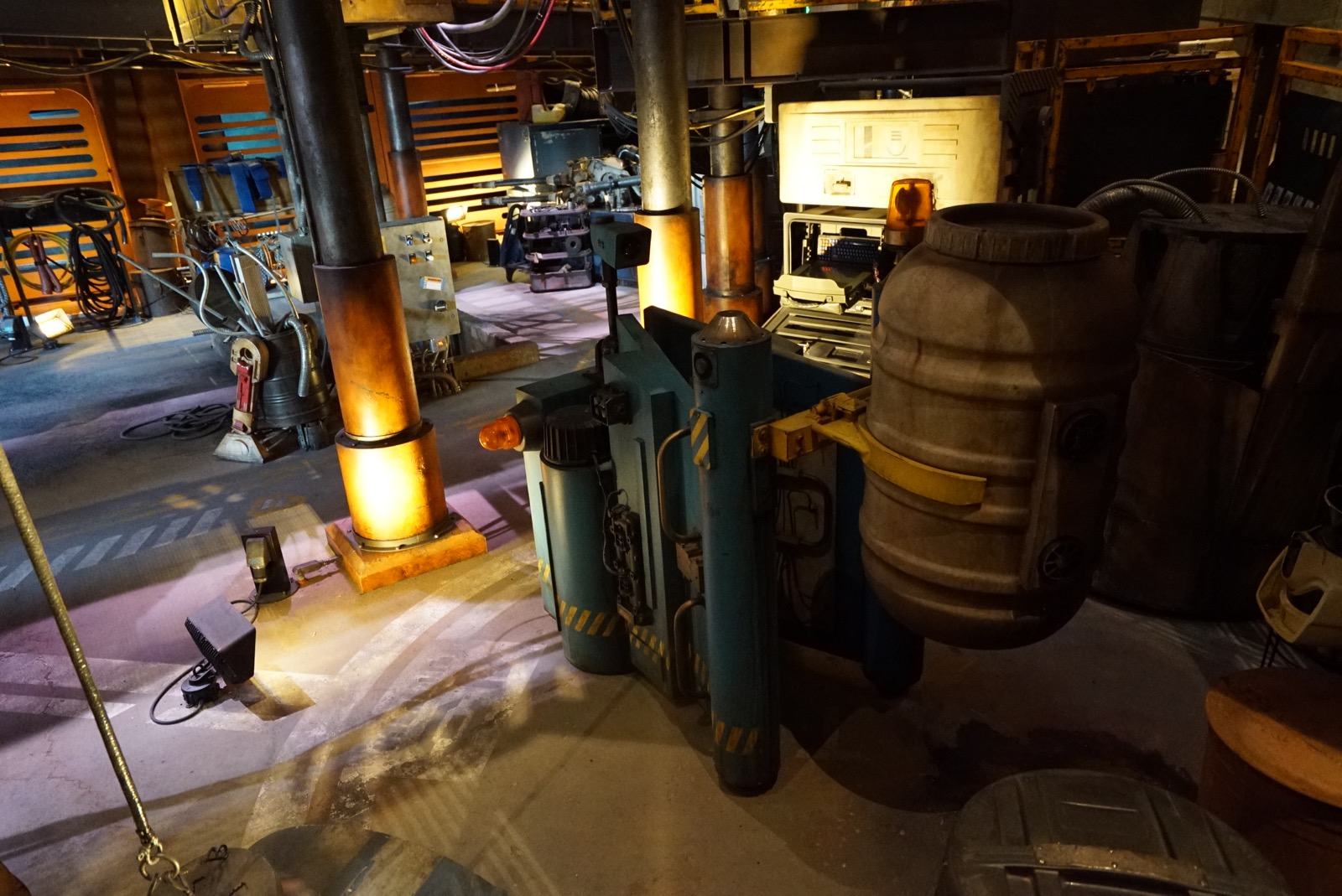 Star Wars Galaxy's Edge 003.jpg