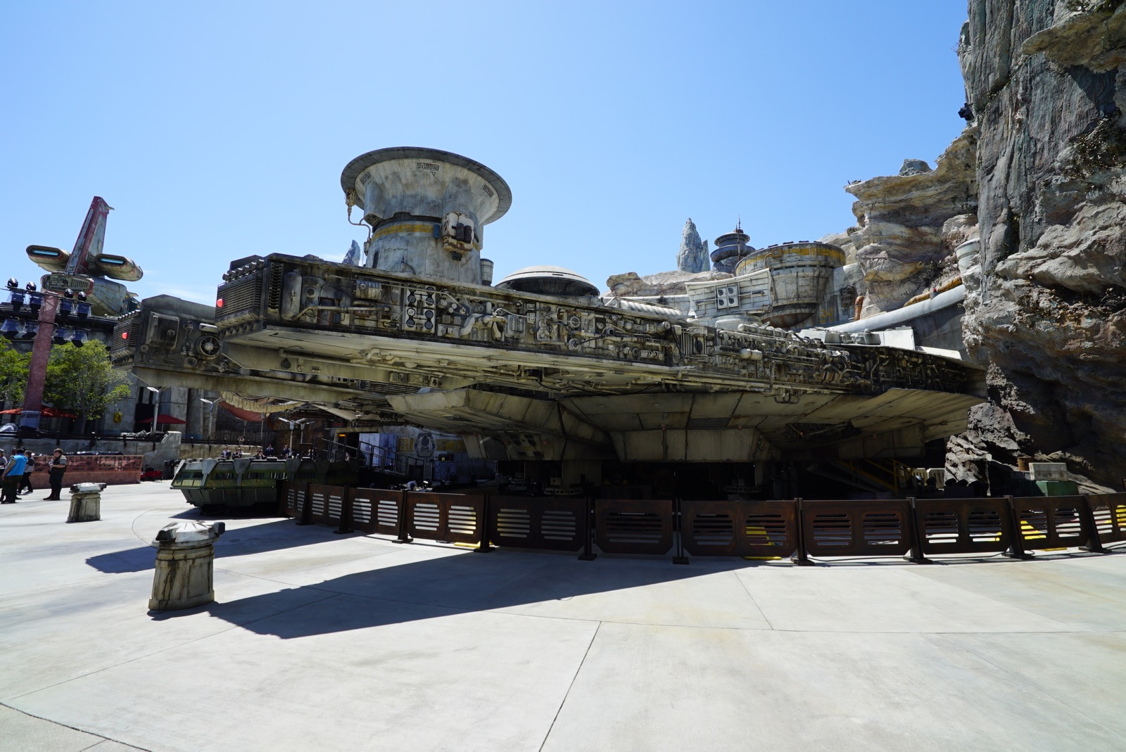 Star Wars Galaxy's Edge 055.jpg