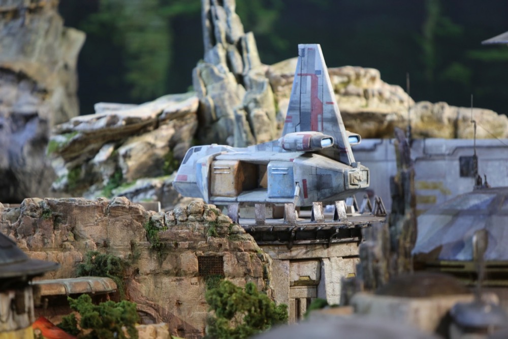 Star-Wars-Land-003