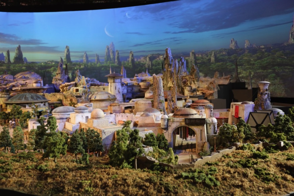 Star-Wars-Land-006