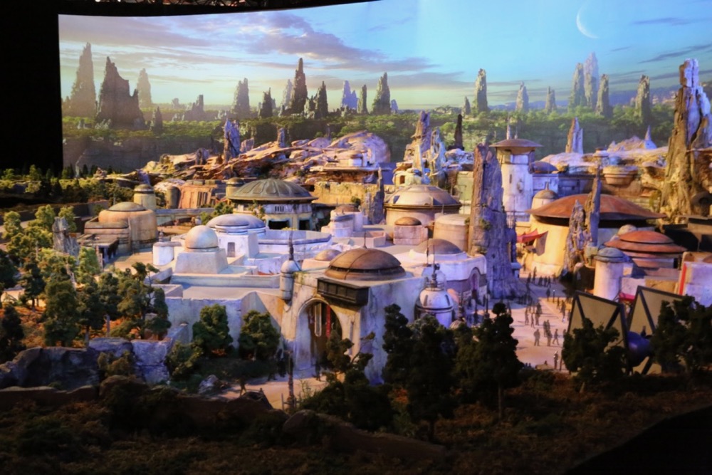 Star-Wars-Land-006