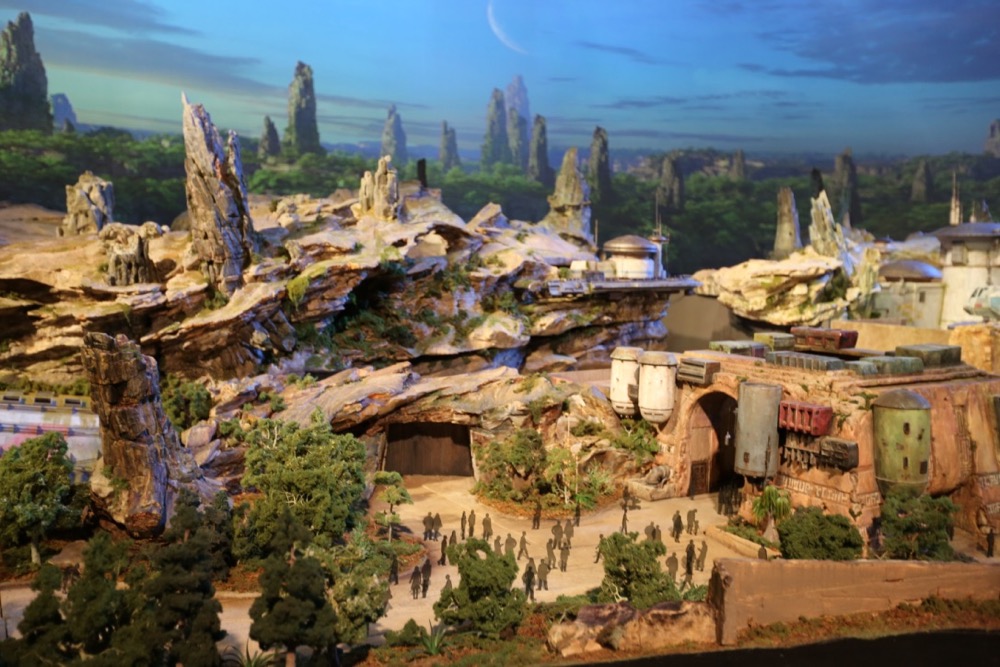 Star-Wars-Land-008