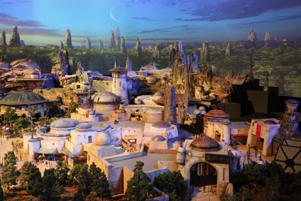 Star-Wars-Land-010