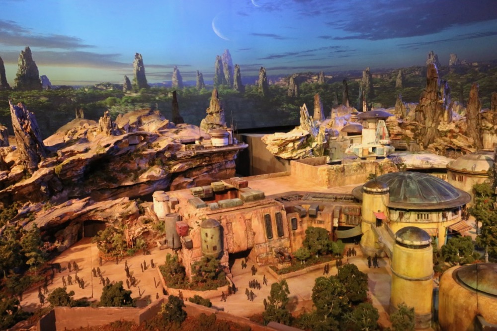 Star-Wars-Land-013