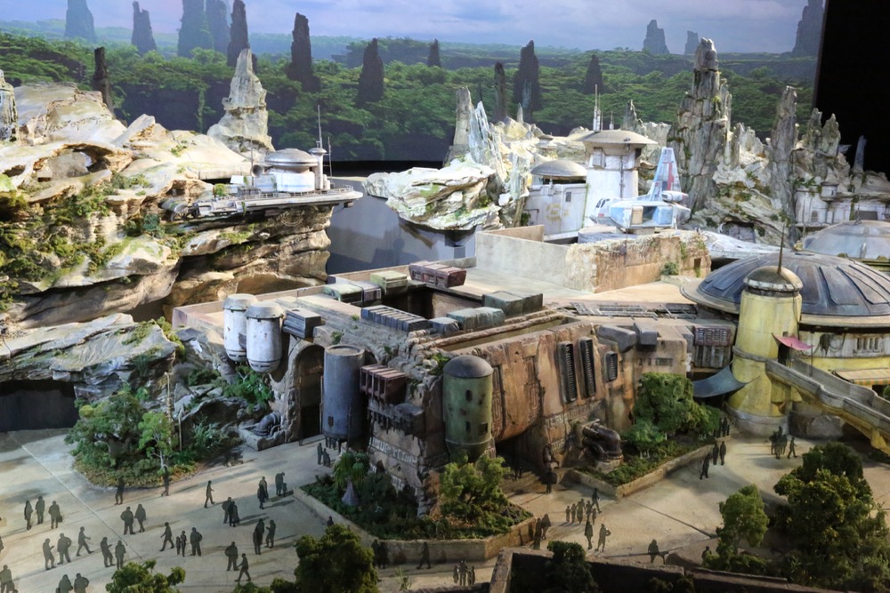 Star-Wars-Land-015