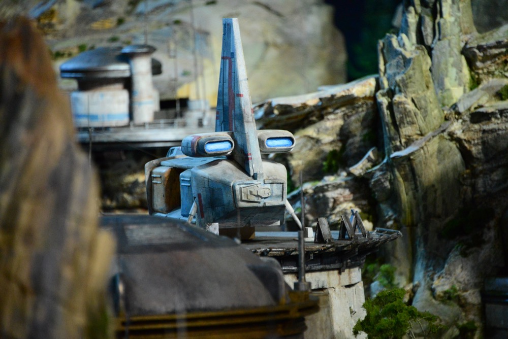 Star-Wars-Land-Model-04