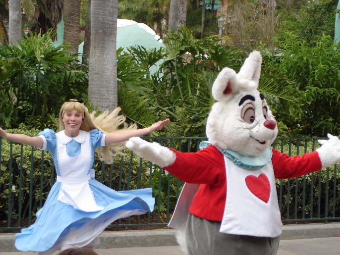 Stars and Motor Cars Parade - Alice & White Rabbit