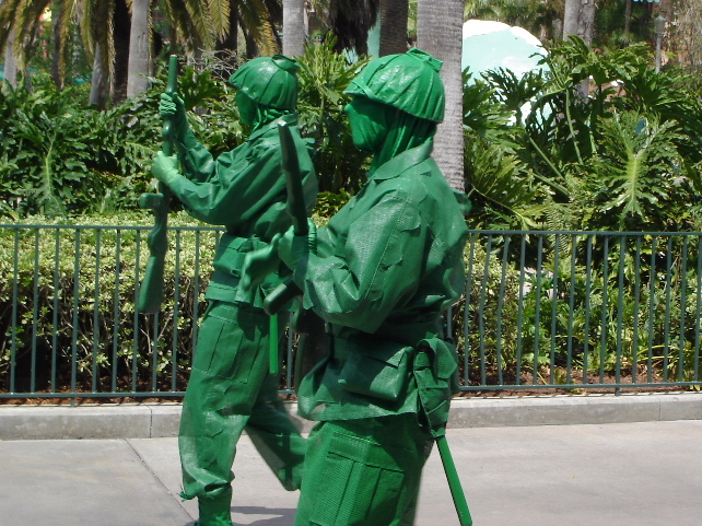 Stars and Motor Cars Parade - Green Army Men