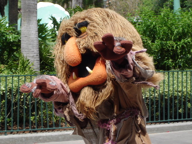 Stars and Motor Cars Parade - Sweetums