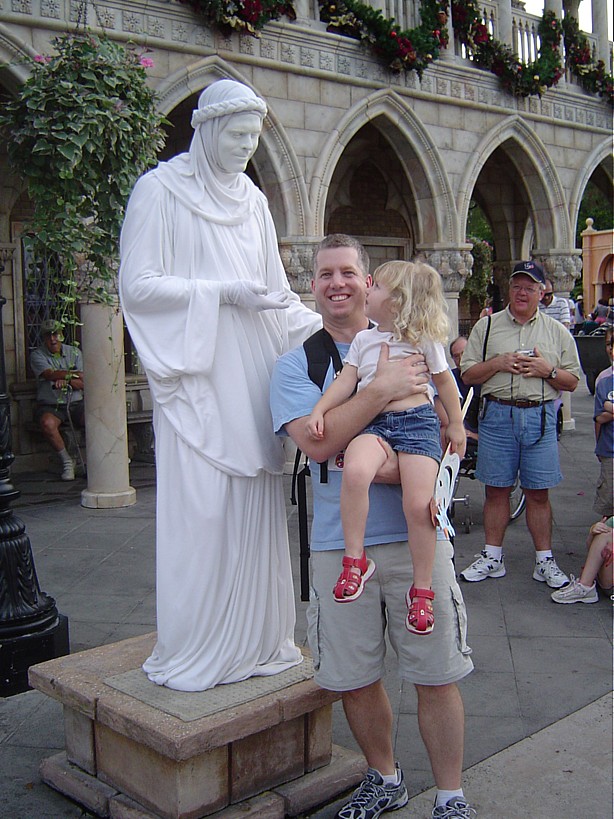 Statue1 - 11/2004