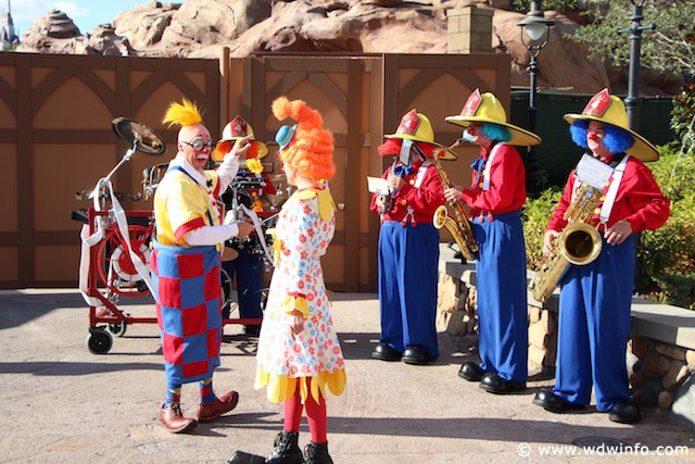 Storybook Circus Giggle Gang