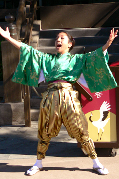 street story teller at Japan at christmas