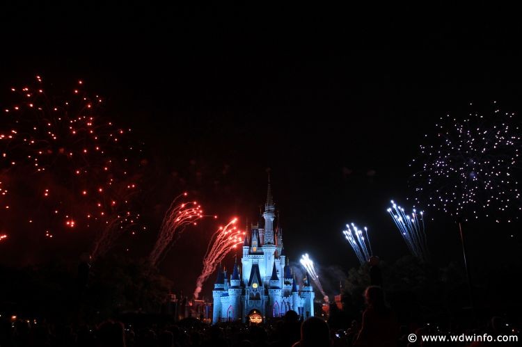 Summer-Nightastic-fireworks-07