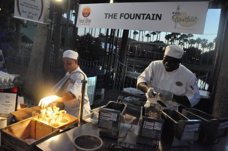 swan_dolphin_foodandwine20100017