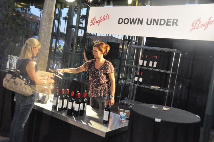 swan_dolphin_foodandwine20100040