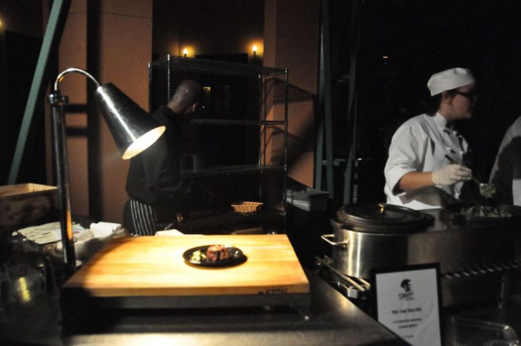swan_dolphin_foodandwine20100053