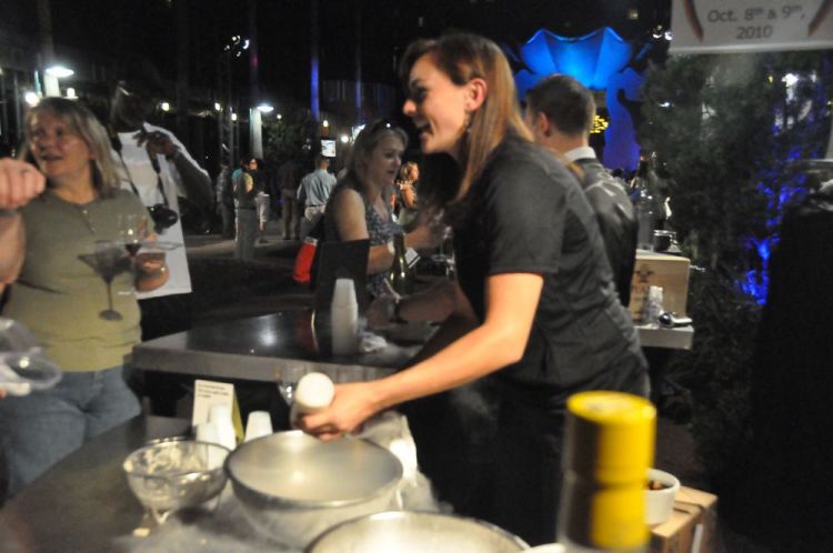 swan_dolphin_foodandwine20100068