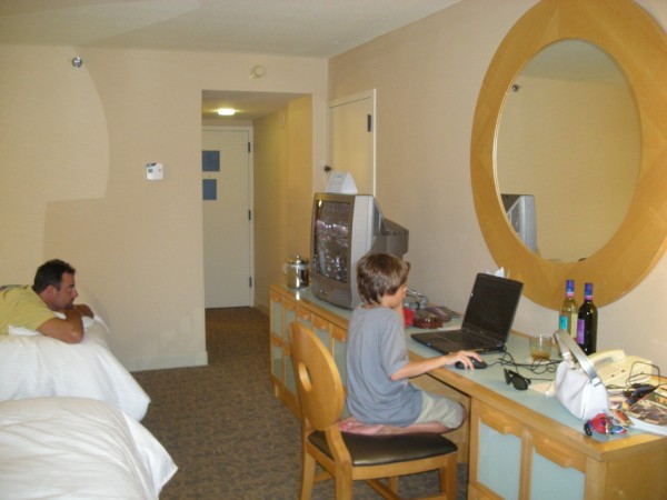 swanroom1_600_x_450_