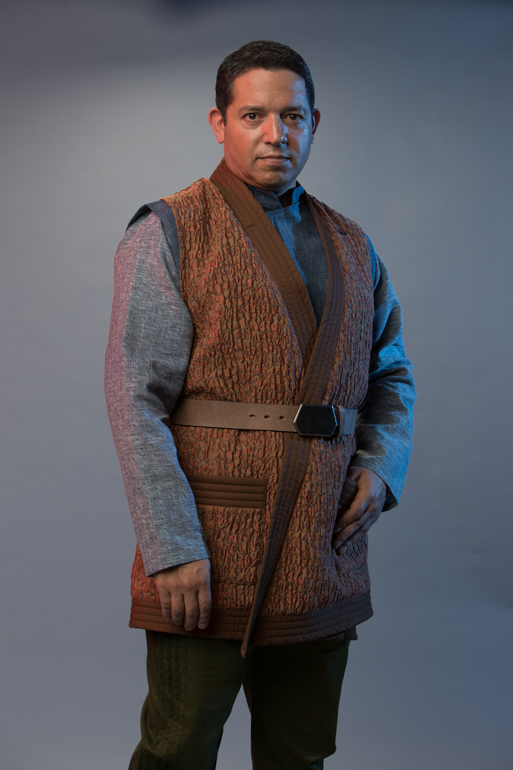 SWGE_Villager_Cantina_Vest_Cast_Costume_CM9I5052A.JPG