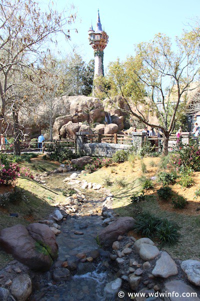 Tangled rest area - tower and stream